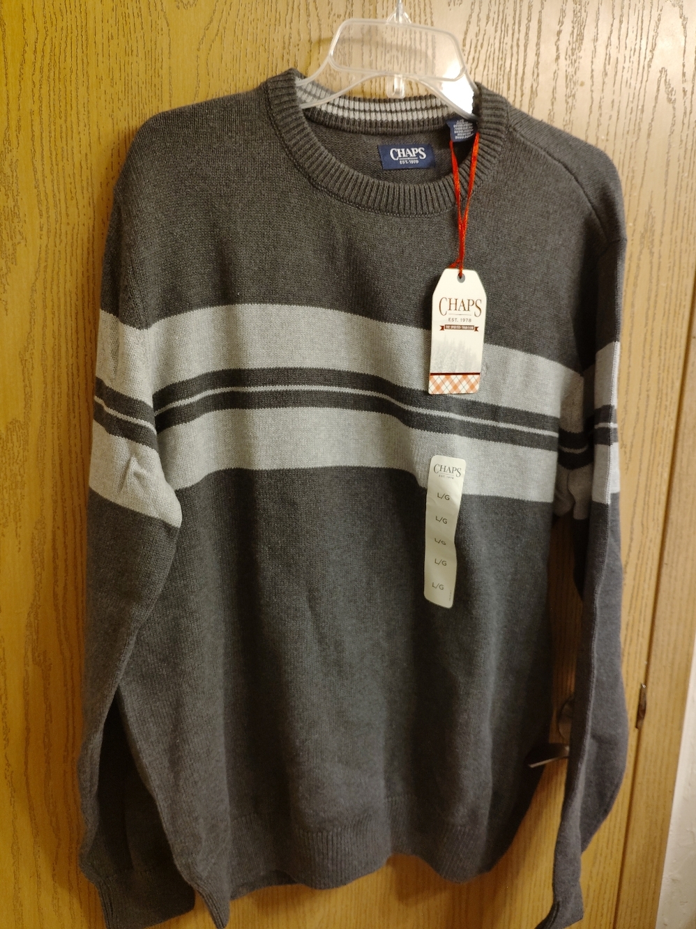 Chaps Men’s Gray Striped Crewneck Sweater